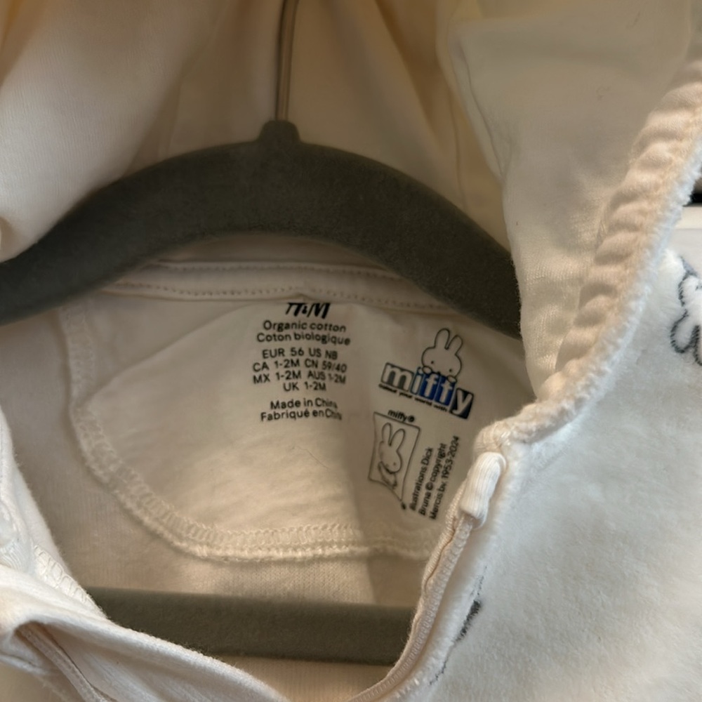 H&M Miffy outfit newborn - Picture 2 of 3